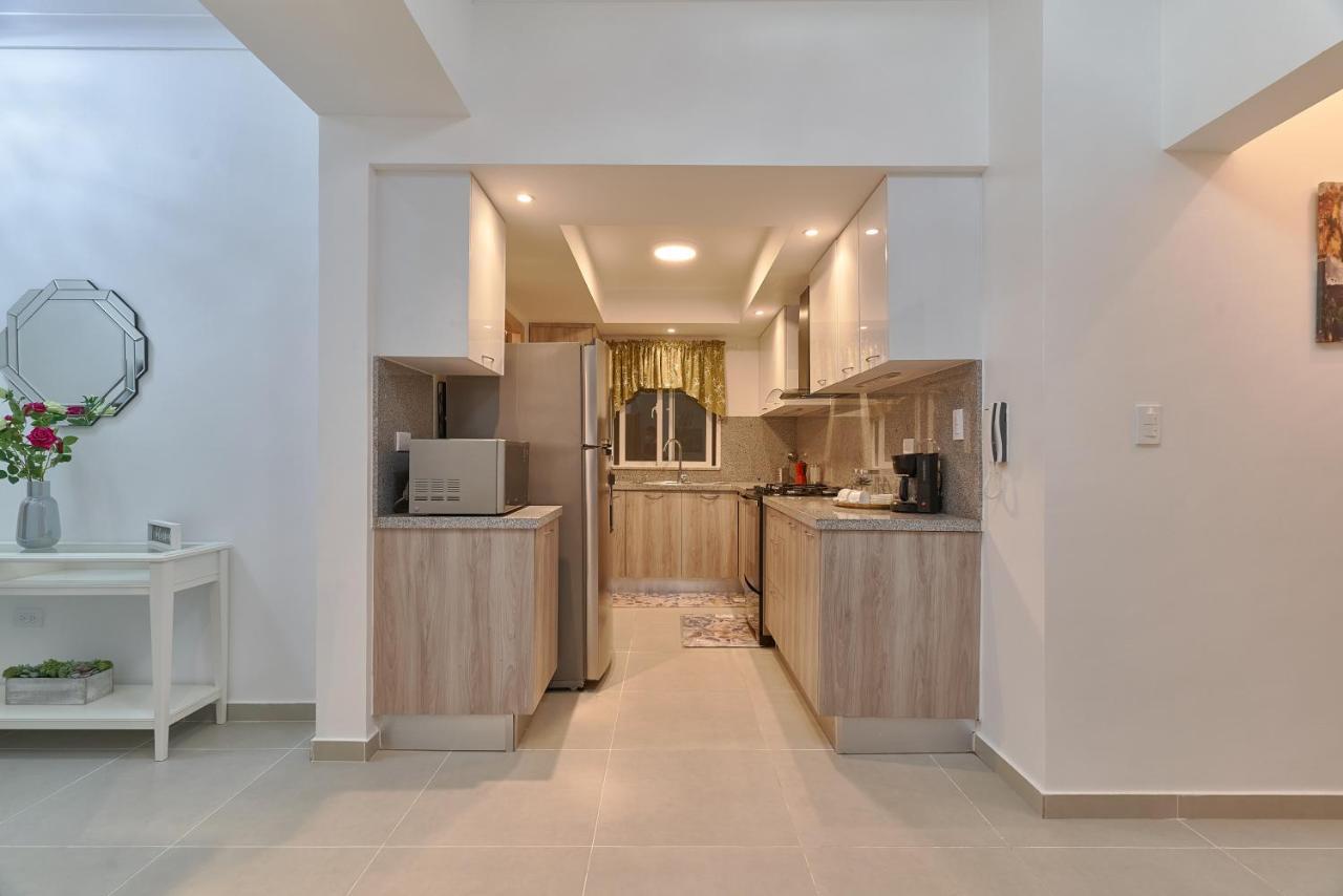Dom. Rep. Exclusive 2 Bed Apt. Evaristo Morales Santo Domingo Eksteriør billede