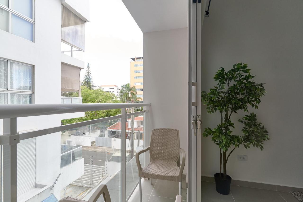Dom. Rep. Exclusive 2 Bed Apt. Evaristo Morales Santo Domingo Eksteriør billede